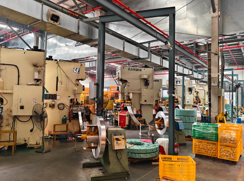 Xiamen HMT International Trade Co., Ltd manufacturer production line