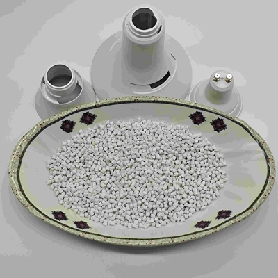 Bahan PA6 Diffusi Cahaya Seragam UL94 V0 Granul Plastik Untuk Diffuser Panel LED